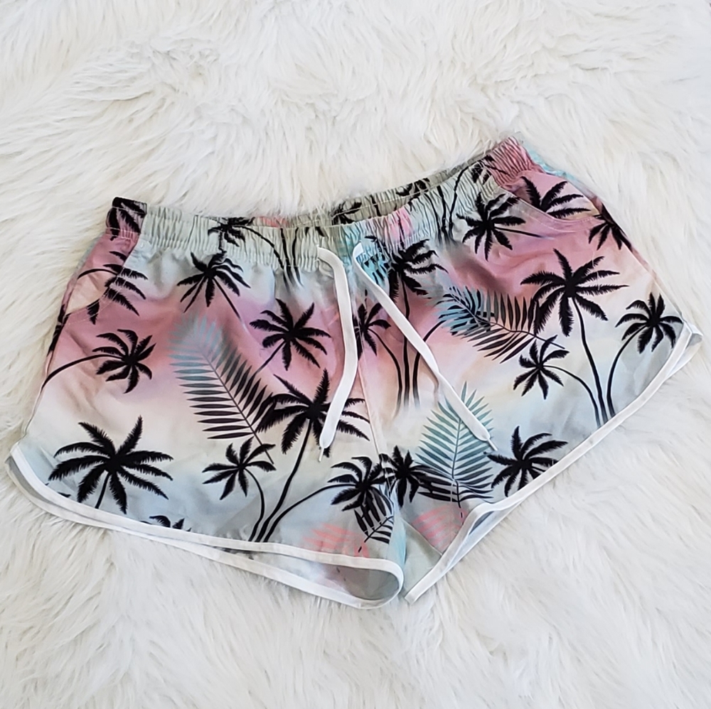 Tropical light weight shorts - XL - Picture 3 of 5